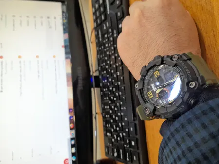 ساعت مچی عقربه‌ای مردانه کوارتز اسکمی مدل 1520GR-AG