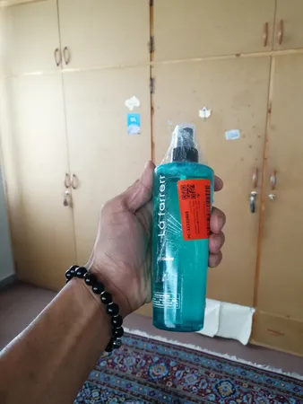 اسپری نرم کننده و حالت دهنده مو لافارر مدل All type hair حجم 250 میلی لیتر