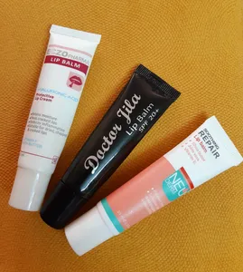 تجریه خرید بالم لب نئودرم مدل Soothing Repair حجم 15 میلی لیتر