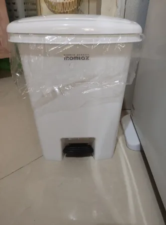 سطل زباله پدالی ممتاز پلاستیک مدل 715