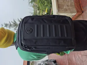 تجریه خرید کوله پشتی لپ تاپ ازوکو مدل 9695 مناسب برای لپ تاپ 17 اینچی