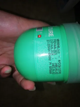 کرم آبرسان کامان سری واتربمب مدل VITAMIN C حجم 200 میلی‌لیتر