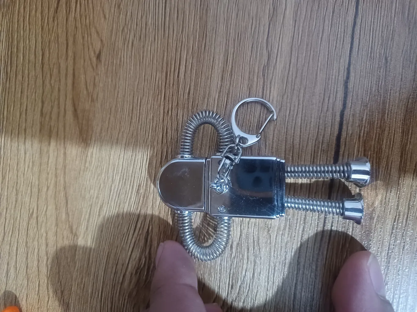 فلش مموری طرح آدم آهنی مدل UM-018 ظرفیت 32 گیگابایت