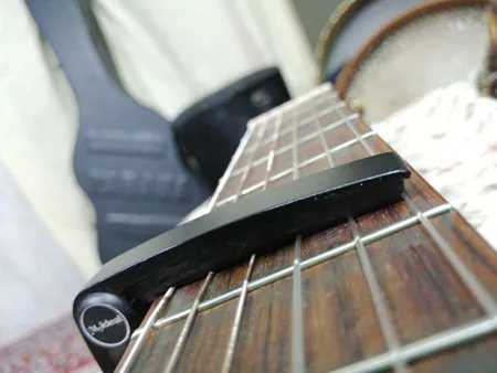 کاپو گیتار میدئال مدل TR-X