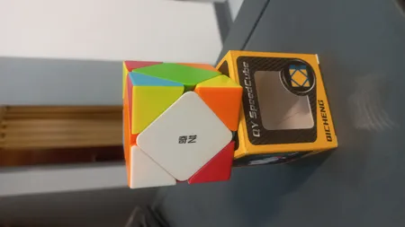 مکعب روبیک چی ای مدل اسکوب