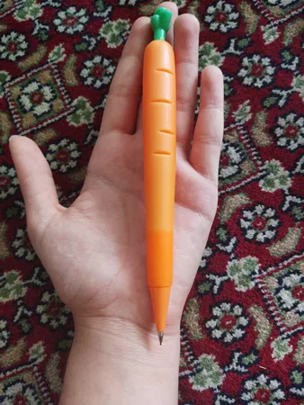 مداد نوکی 0.5 میلی متری طرح هویج مدل yz5331 کد 133928