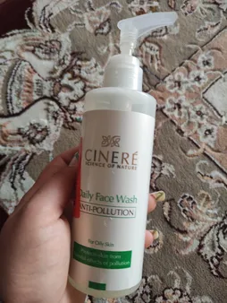 ژل شست‌و‌شوی صورت سینره مدل Oily Skin حجم 200 میلی‌لیتر