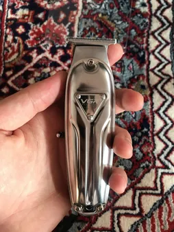 ماشین اصلاح موی سر و صورت و بدن وی جی ار مدل V-056