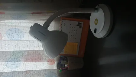 چراغ مطالعه صنایع کریم زاده کد DL-113