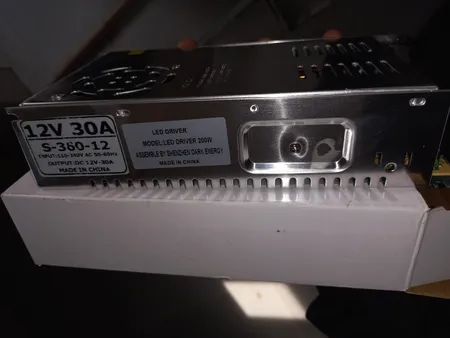 آداپتور سوئیچینگ 12 ولت 30 آمپر فن دار کد 4011