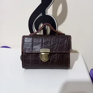 تجریه خرید جاکارتی مدل چرم طبیعی نیکی