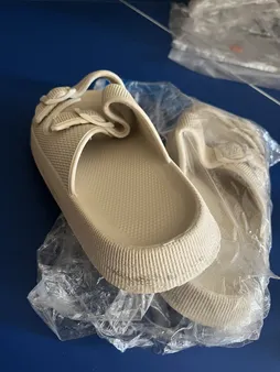 دمپایی زیتون مدل دوبنده سگک دار کاسپین کد ml65