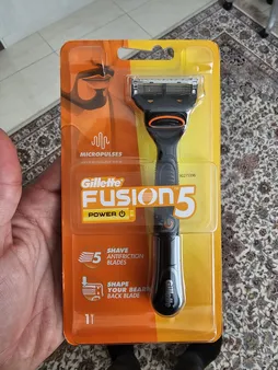 خود تراش مردانه ژیلت مدل Fusion Power