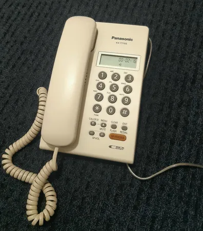 تلفن باسیم پاناسونیک مدل KX-TT7705X