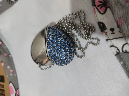 فلش مموری طرح قلب مدل UJ-004 ظرفیت 64 گیگابایت