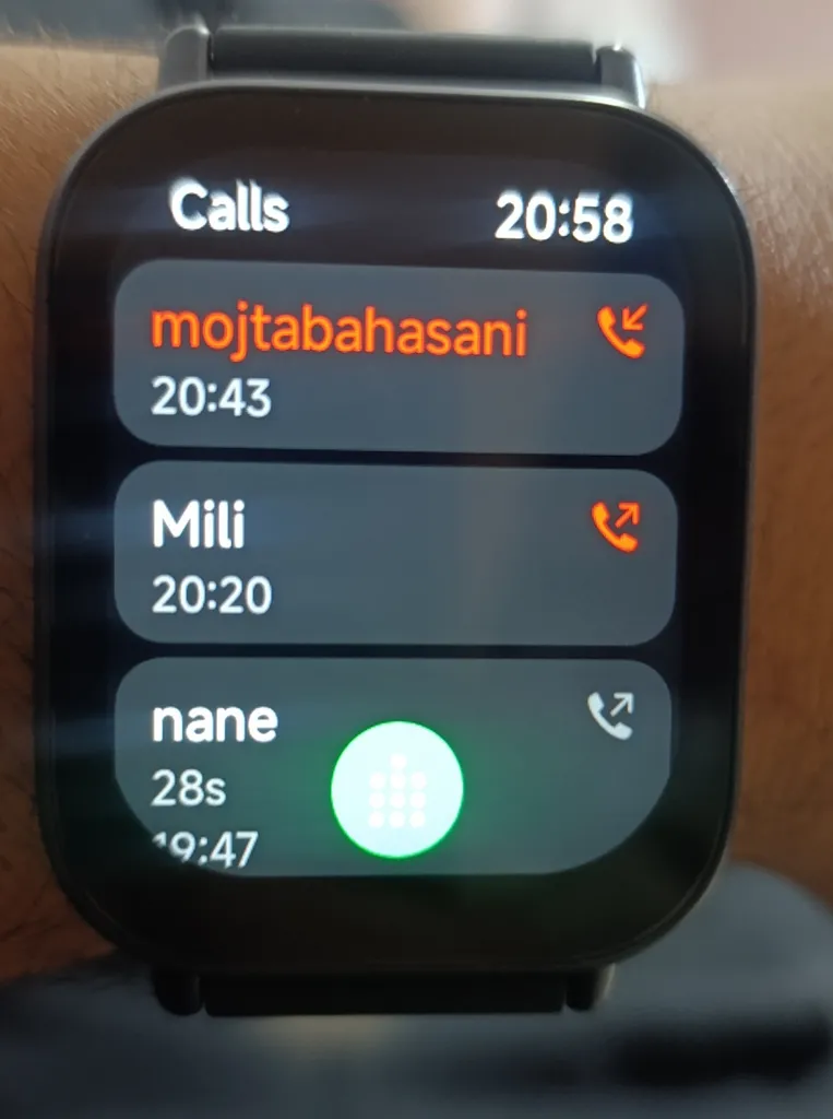 ساعت هوشمند شیائومی مدل Redmi Watch 5 Active دارای قابلیت های قابلیت مکالمه از طریق بلوتوث، قابلیت تغییر طرح ساعت یا تم بند پلاستیک
