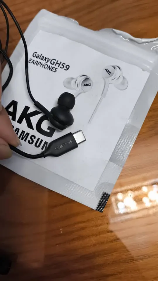 هندزفری ای کی جی مدل GH59 S10 Type C