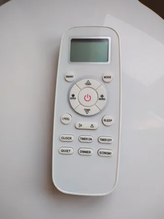 ریموت کنترل هایسنس مدل j11 مناسب برای کولر گازی هایسنس