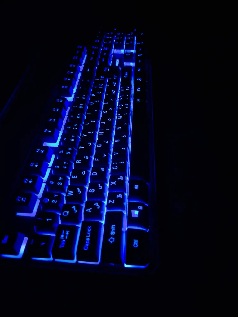 کیبورد گیمینگ گرین مدل GK601-RGB، سوییچ نیمه مکانیکال، Full-Size، نورپردازی RGB