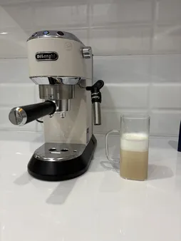 اسپرسو ساز دلونگی مدل EC685