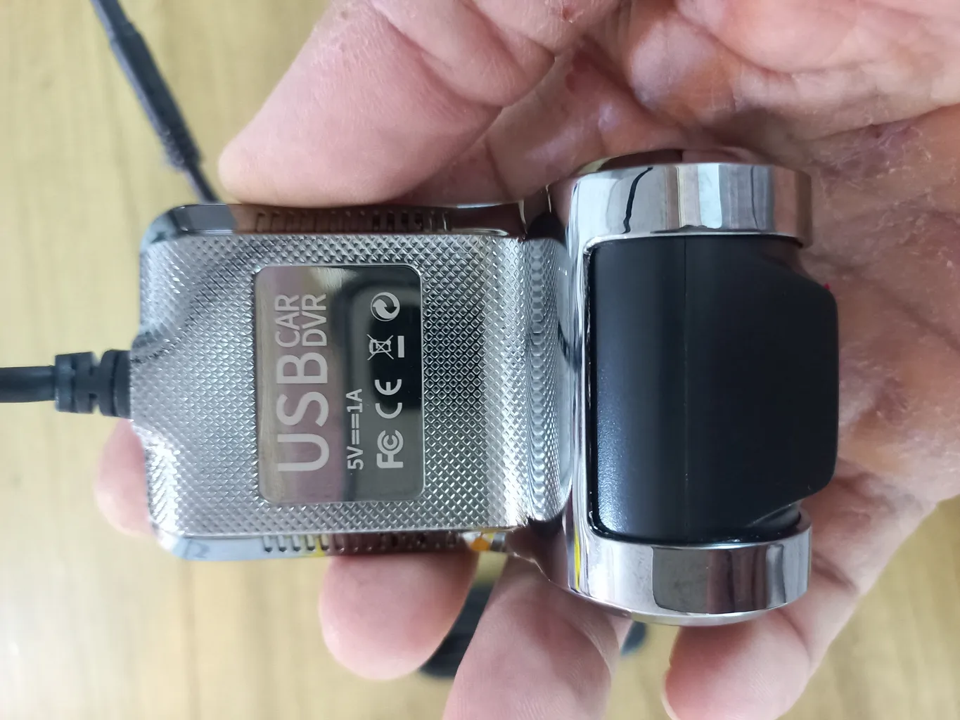 دوربین وای فای دار ثبت وقایع خودرو مدل mr110