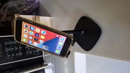 پایه نگهدارنده گوشی موبایل یوگرین مدل 60343