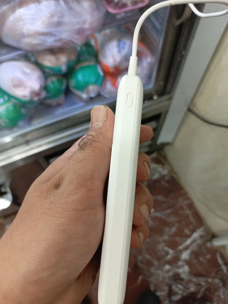 پاوربانک اپیکوی مدل Gorilla100 ظرفیت 10000 میلی آمپر ساعت به همراه کیف