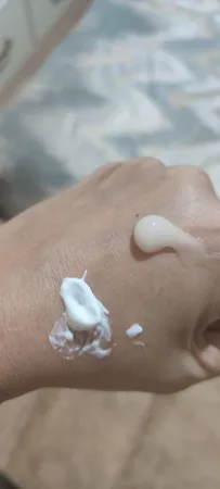 ژل کرم ضد آفتاب بی رنگ بتیس فارما spf46 مدل 46 مناسب پوست های چرب حجم 50 میلی لیتر