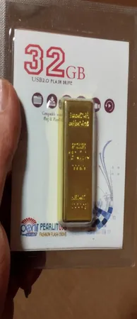 فلش مموری مدل Ultita-Bn طرح شمش طلا ظرفیت 32 گیگابایت