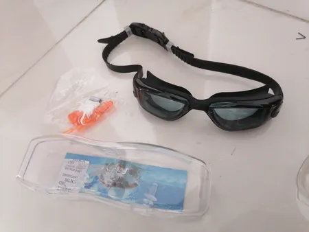 عینک شنا فری شارک مدل YG-3100