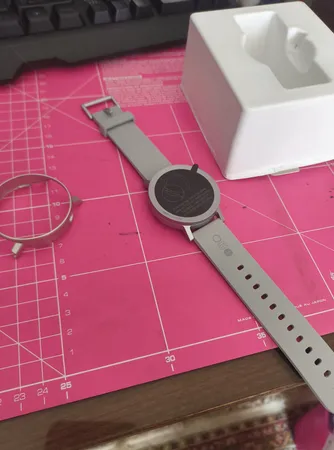 ساعت هوشمند 45 میلی‌متری ناتینگ مدل CMF Watch Pro 2 با بند سیلیکونی