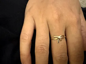 تجریه خرید انگشتر طلا 18 عیار زنانه ناریا مدل H228