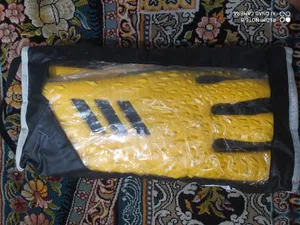 تجریه خرید دستکش دروازه بانی مدل  پریدیتور 3خط ژله ای ساقدار سایز10