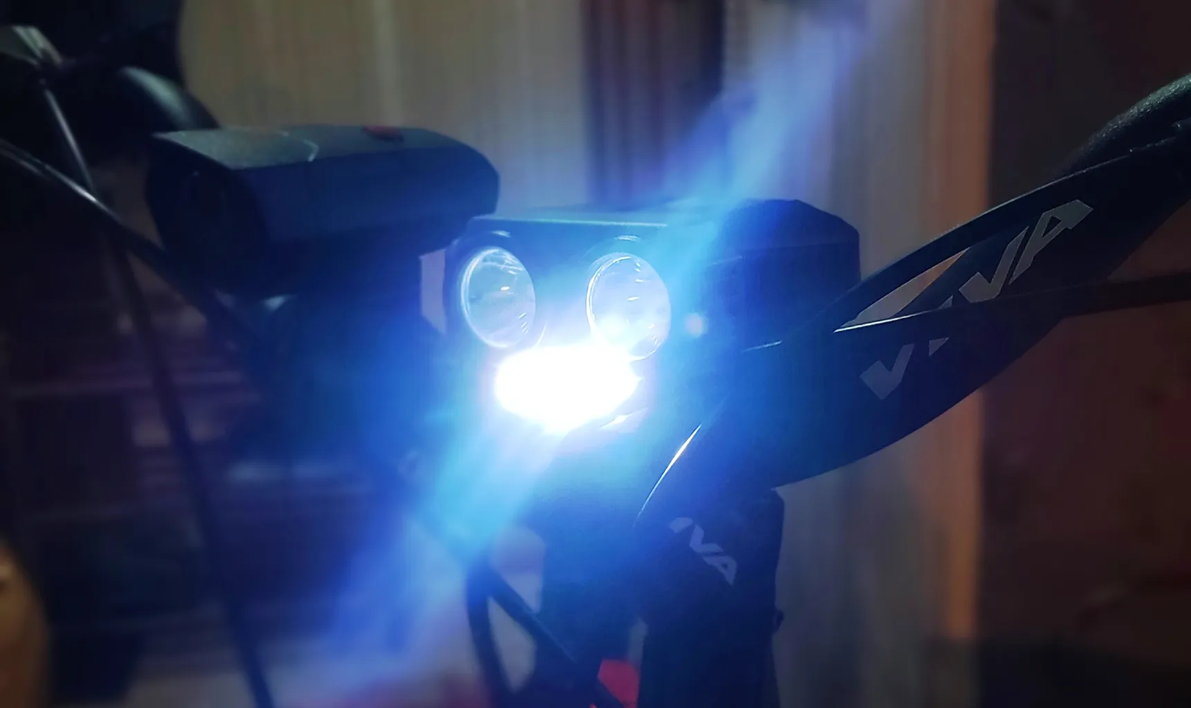 چراغ جلو و عقب دوچرخه کیاکو مدل F5-B5