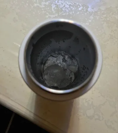 ماگ سفری مدل دوحالته دور سیلیکونی گنجایش 0.8 لیتر