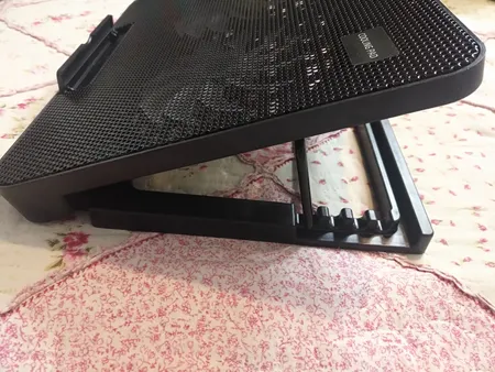 پایه خنک کننده لپ تاپ مدل N99