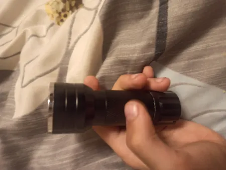 چراغ قوه دستی مدل HW-F600