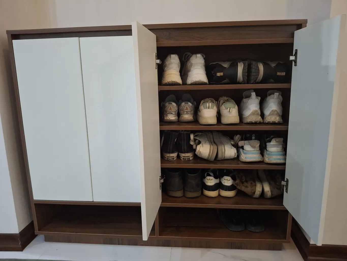 جاکفشی اسمردیس مدل H105