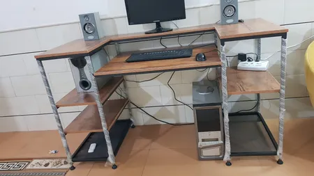 میز کامپیوتر مدل BR M15