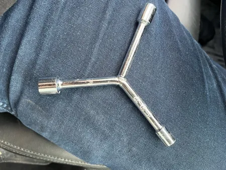 آچار بکس مدل سه پر سایز 8 و 10 و 12 میلی متر