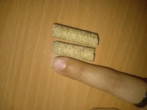 تجریه خرید غذای خشک خرگوش و خوکچه هندی مدل پلت با طعم جعفری وزن 1000 گرم