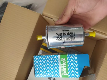 صافی بنزین پرفلکس مدل 145 مناسب برای پژو 405