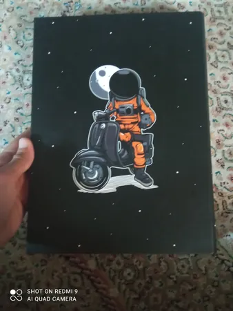 بسته لوازم تحریر پدیده نقش مدل فضانورد بسته 3 عددی