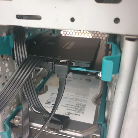 براکت هارد اینترنال مدل UNYKA