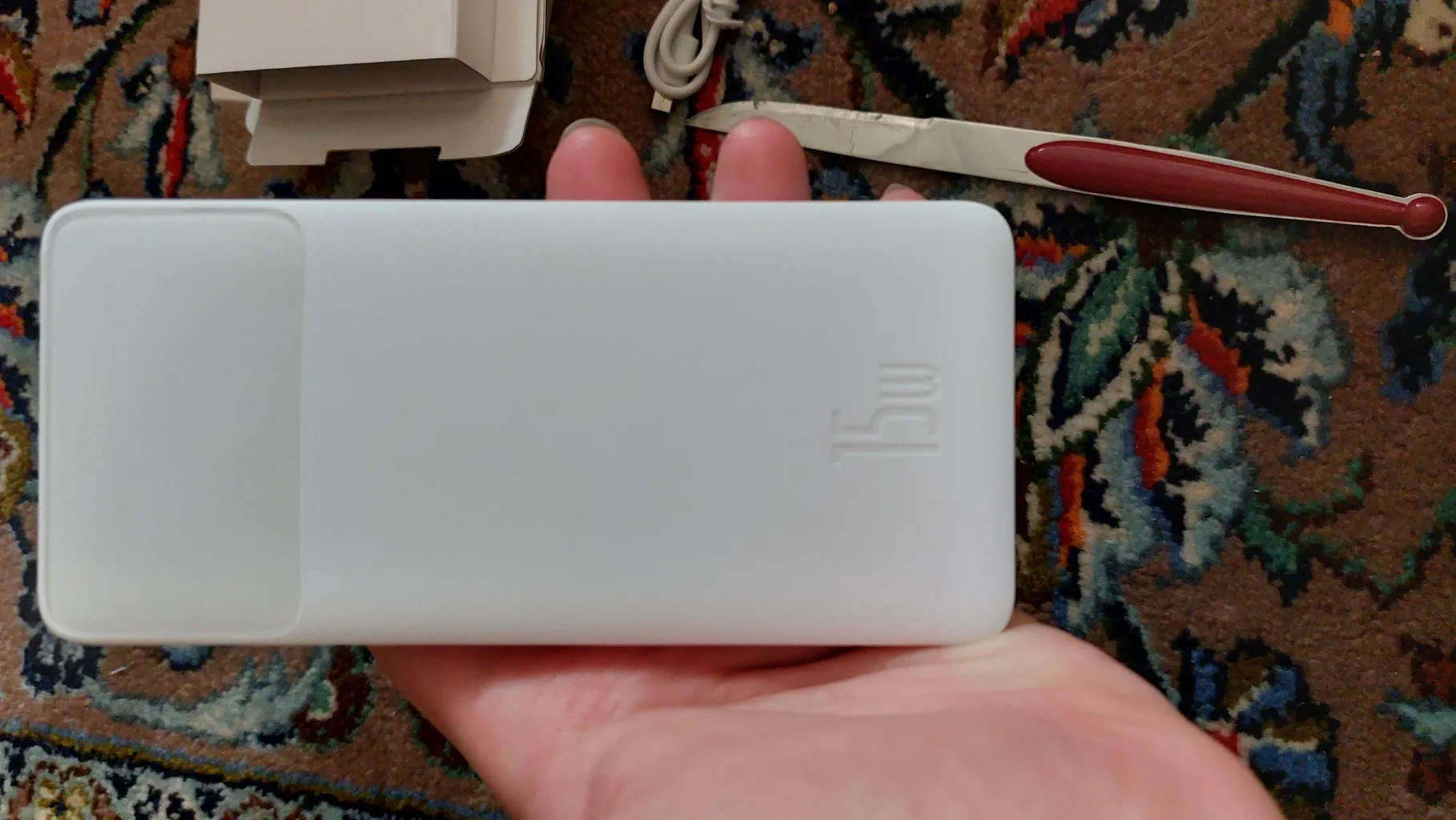 پاوربانک باسئوس مدل bipow ظرفیت 10000 میلی آمپر ساعت