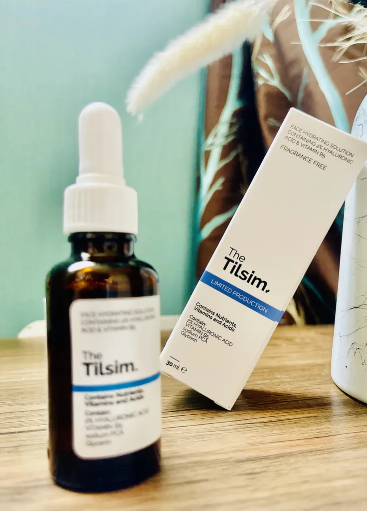 سرم آبرسان پوست تیلسیم مدل هیالورونیک اسید و رونیک اسید کد B5 مناسب برای انواع پوست حجم 30 میلی‌لیتر