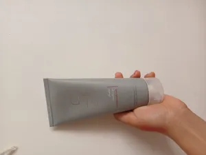 تجریه خرید ماسک مو رنگ شده زی موی حجم 200 میلی لیتر