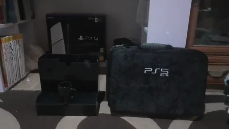 کیف حمل کنسول پلی استیشن 5 اسلیم مدل مخملی