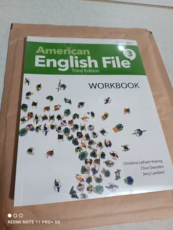 کتاب American English File 3 Third Edition اثر جمعی از نویسندگان انتشارات الوند پویان