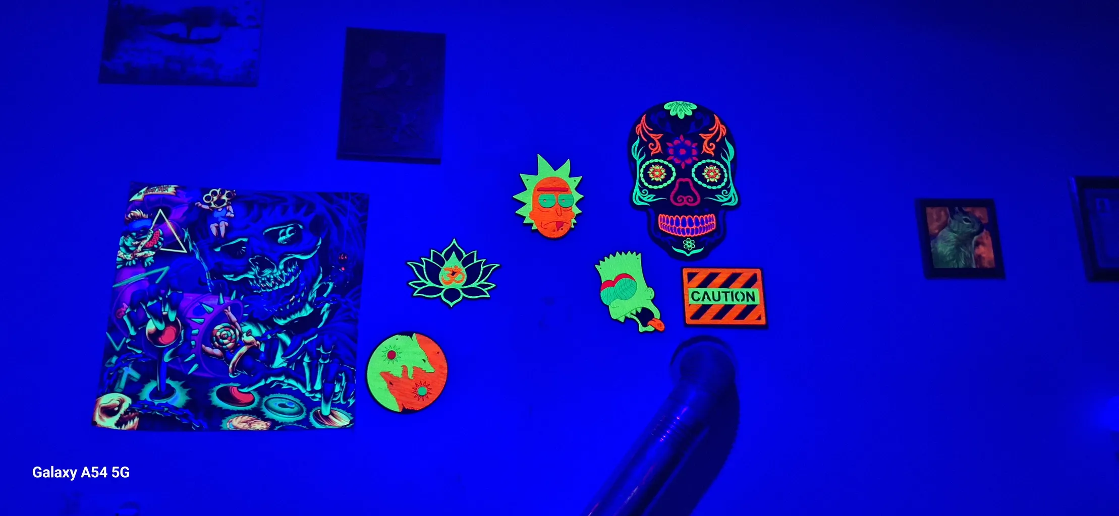 لامپ بلک لایت 12 وات فروردین مدل فرابنفش E27 UVA